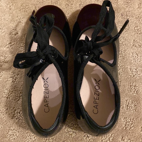 Capezio Junior Tyette Tap Shoe *NEW WITH BOX* Child 13.5 - Picture 4 of 9